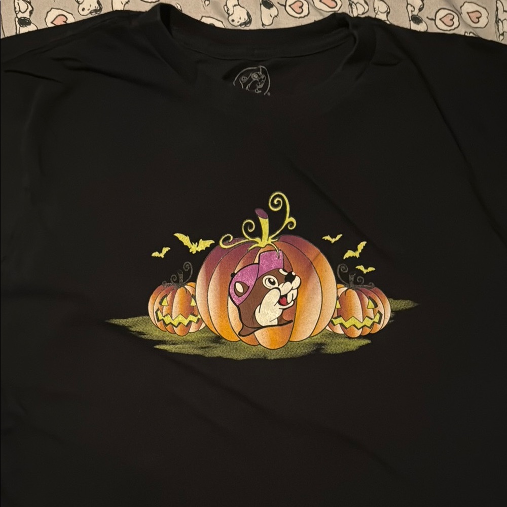 Women’s Buc-ee’s Halloween Shirt